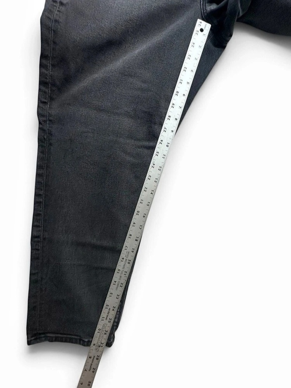 American Eagle Curvy Mom Jeans Women’s 16 Regular Black High Rise Stretch Denim - Picture 9 of 10
